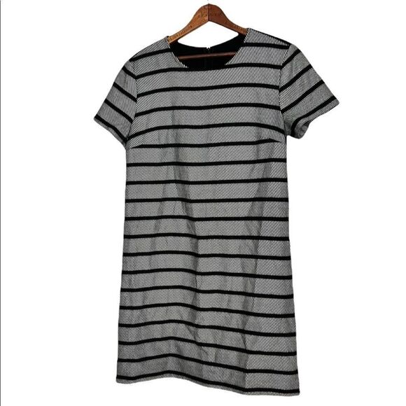 Ann Taylor Short Sleeve Knee Length Dress - Picture 1 of 6